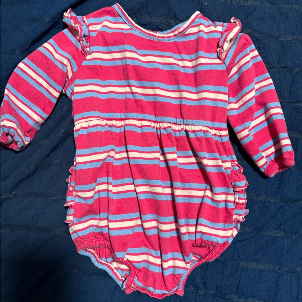 Ruffle Butts long sleeve flutter bubble romper